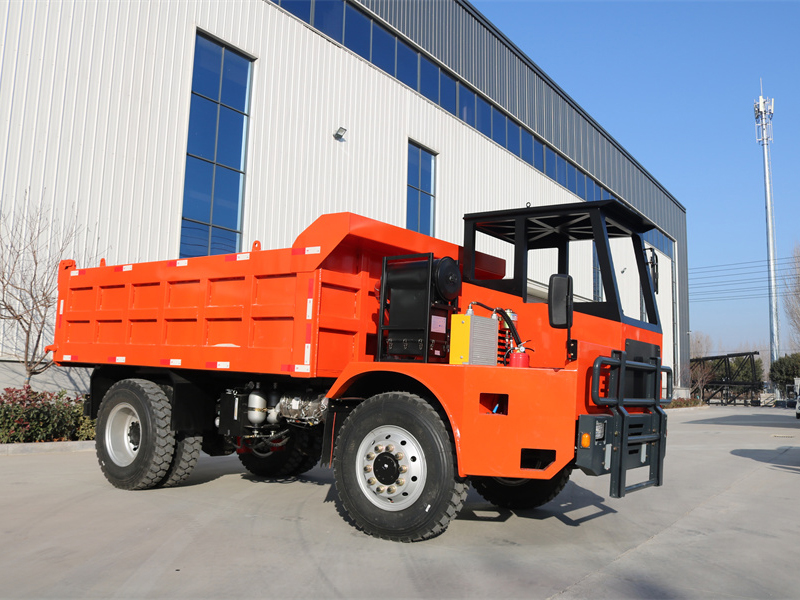 矿用自卸车使用的时候有哪些注意事项？