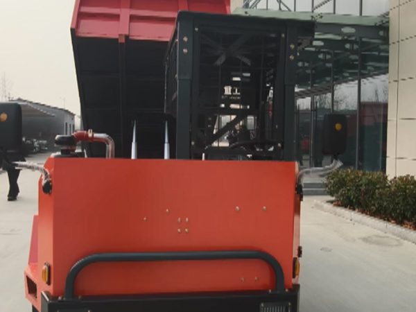 5吨矿车实拍视频